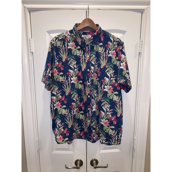 Tommy Bahama Hawaiian Button-Up Camp Shirt - Picture 2 of 5